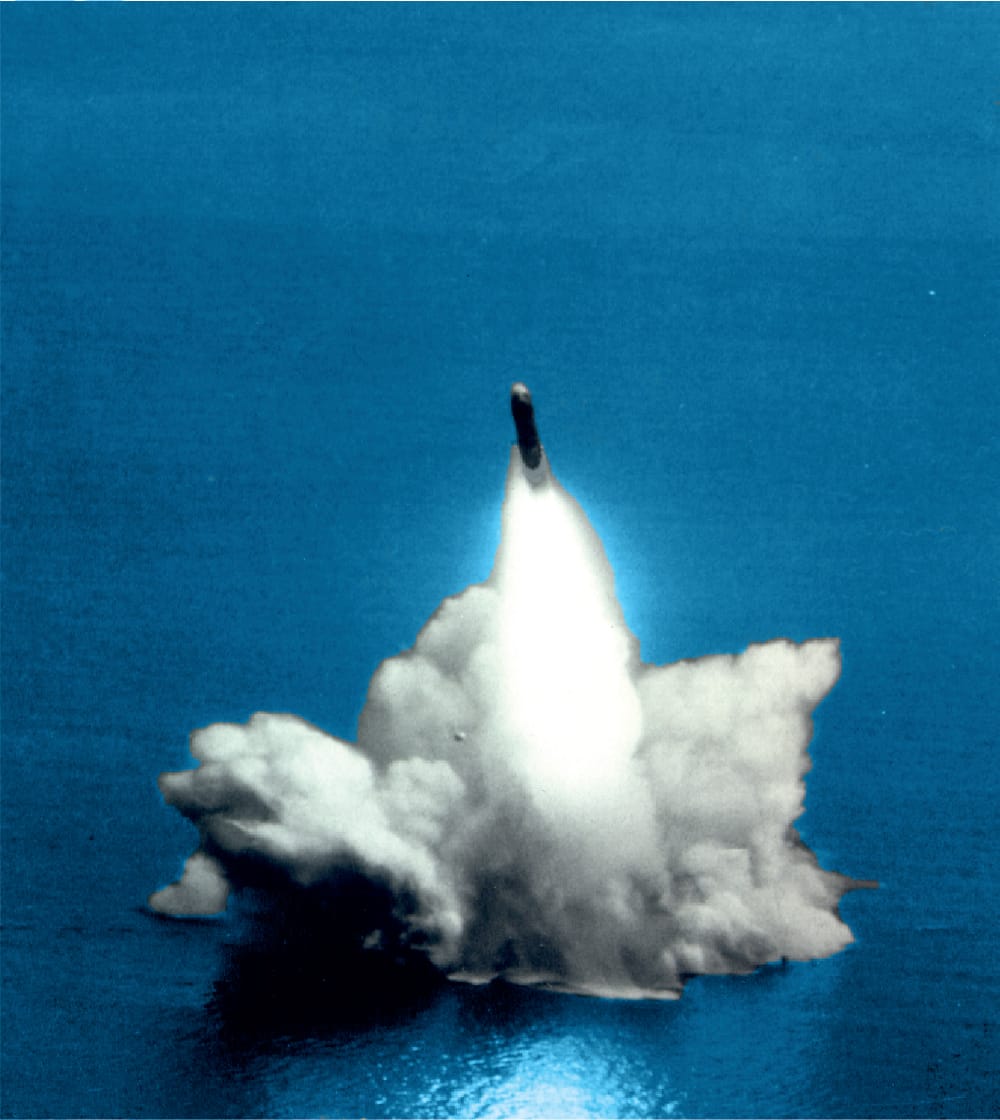 Пуск ракеты Р-31 из подводного положения